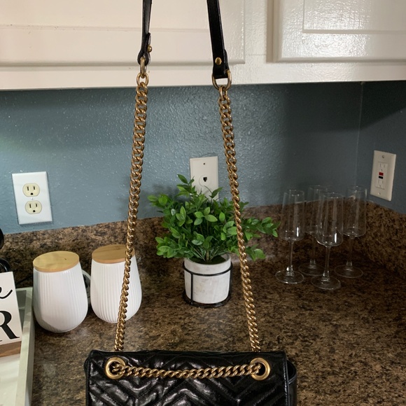 GG Marmont Medium Shoulder Bagu - Picture 4 of 8